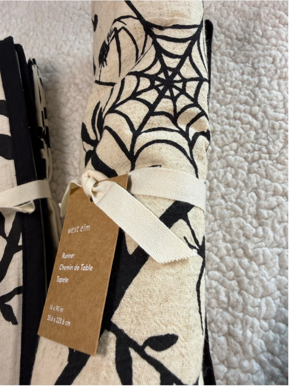 West Elm Spooky Toile Runner & 8 Napkins NWT Halloween Goth Augtober - Picture 8 of 12